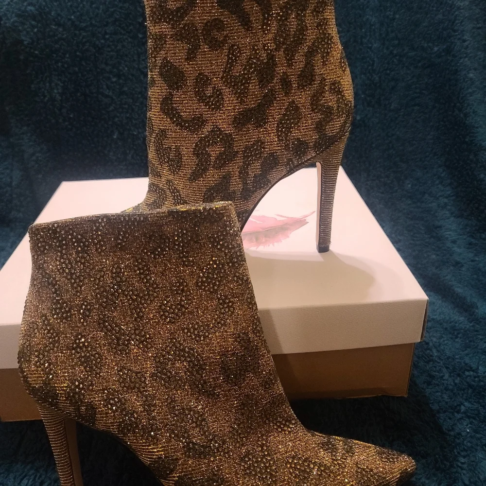 Booties - Picture 4 of 6